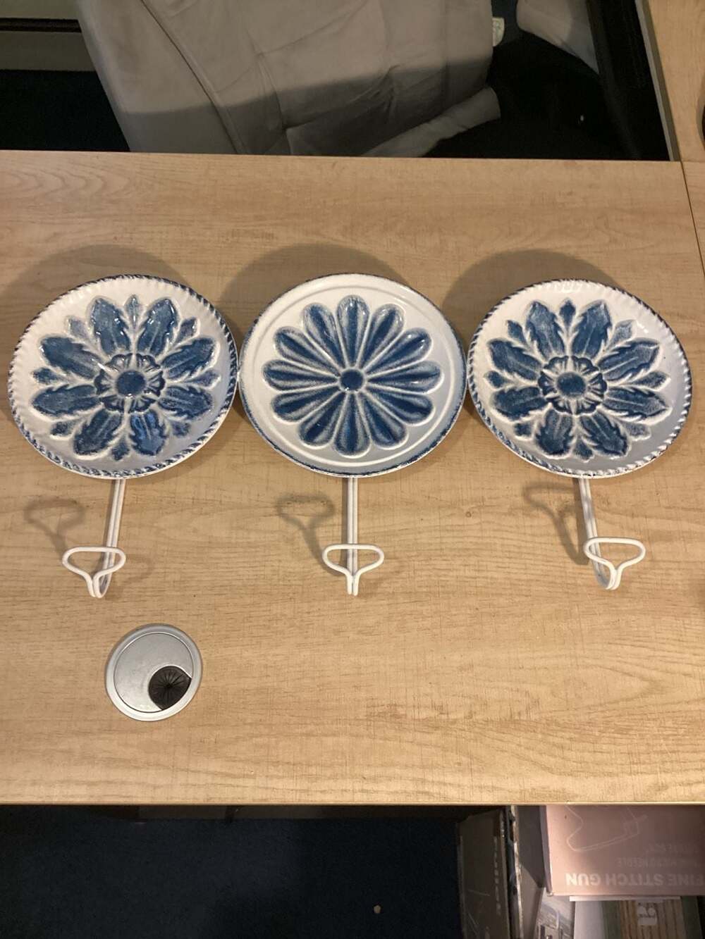 Charlton Home Levay Contemporary Round Iron Floral 3 Piece Wall Hook Set